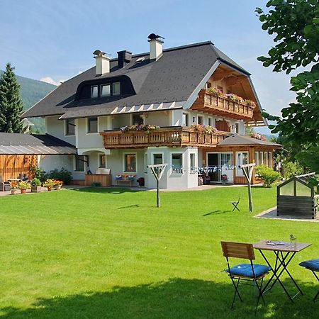 Ferienwohnungen Haus-Holzer Маутерндорф Екстериор снимка